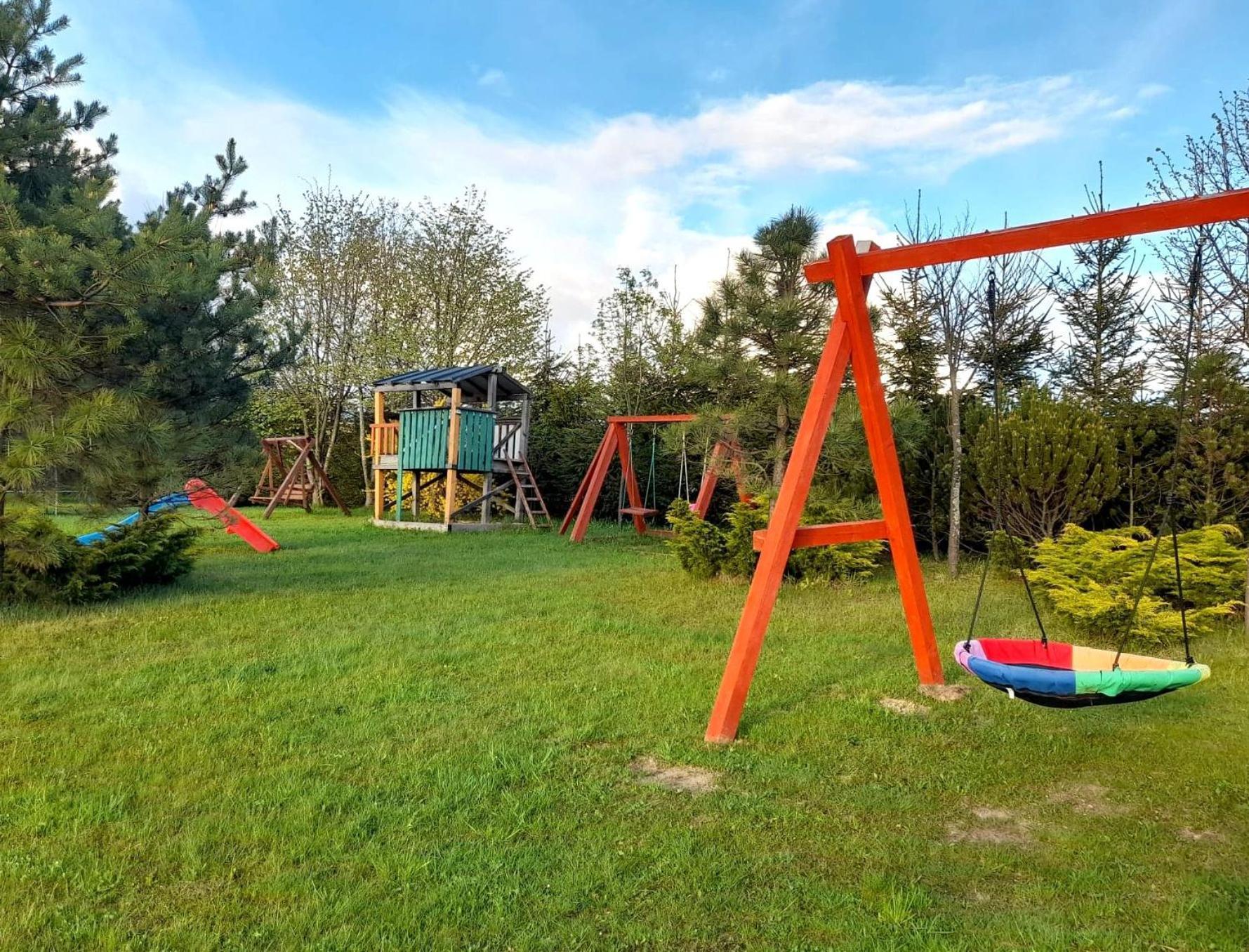 Hotel Bieszczadzki Osrodek Wypoczynkowo Konferencyjny Danfarm Ustrzyki Dolne Exterior foto