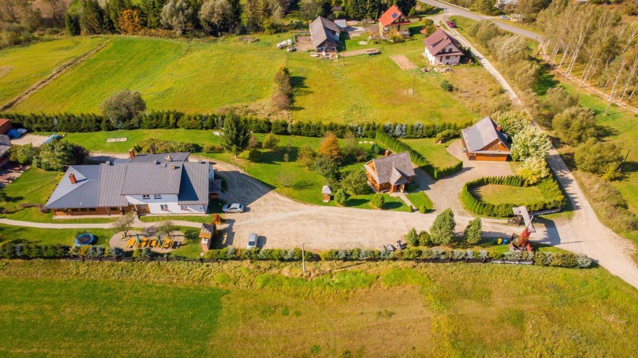 Hotel Bieszczadzki Osrodek Wypoczynkowo Konferencyjny Danfarm Ustrzyki Dolne Exterior foto